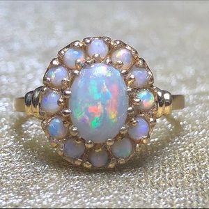 Vintage 14k Yellow Gold  Australian Opal Ring